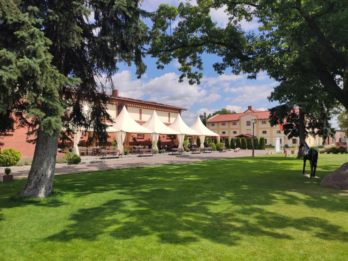 Hotel Sandro Silver & Spichlerz Antoniny Leszno  Exterior foto
