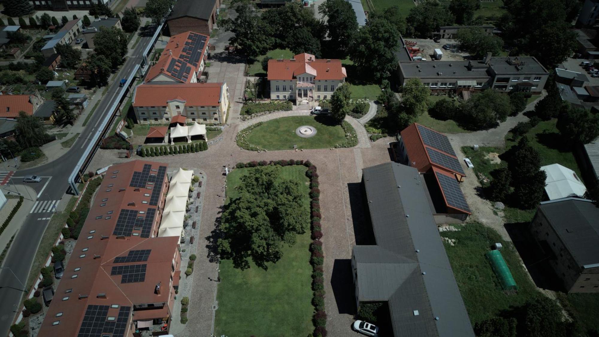 Hotel Sandro Silver & Spichlerz Antoniny Leszno  Exterior foto
