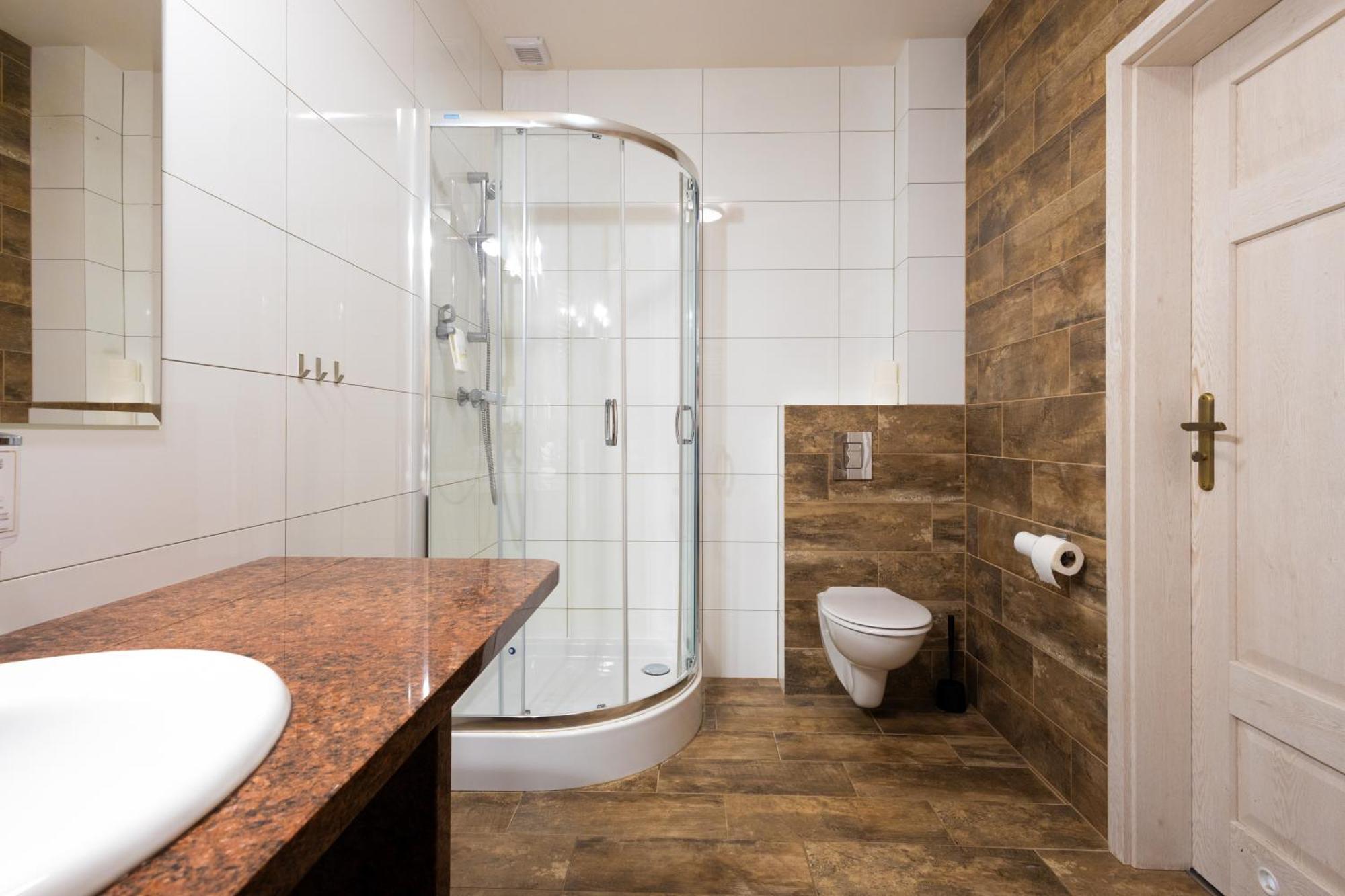 Hotel Sandro Silver & Spichlerz Antoniny Leszno  Exterior foto
